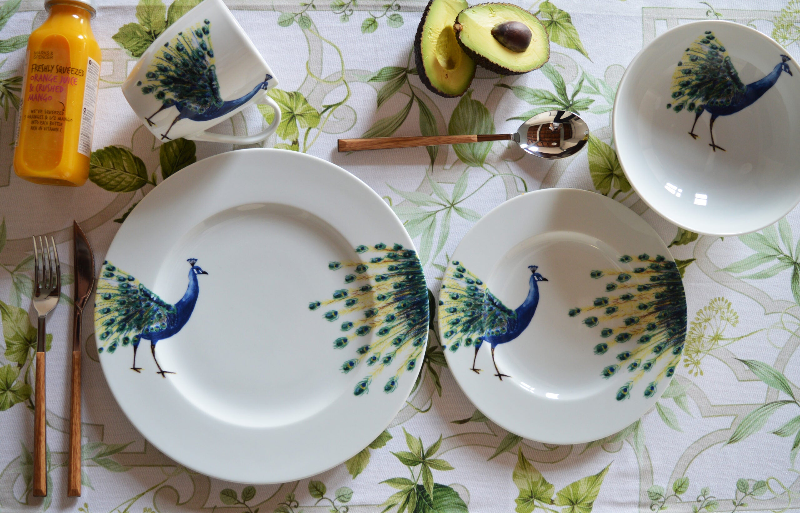 4x Dinner Plate Peacock